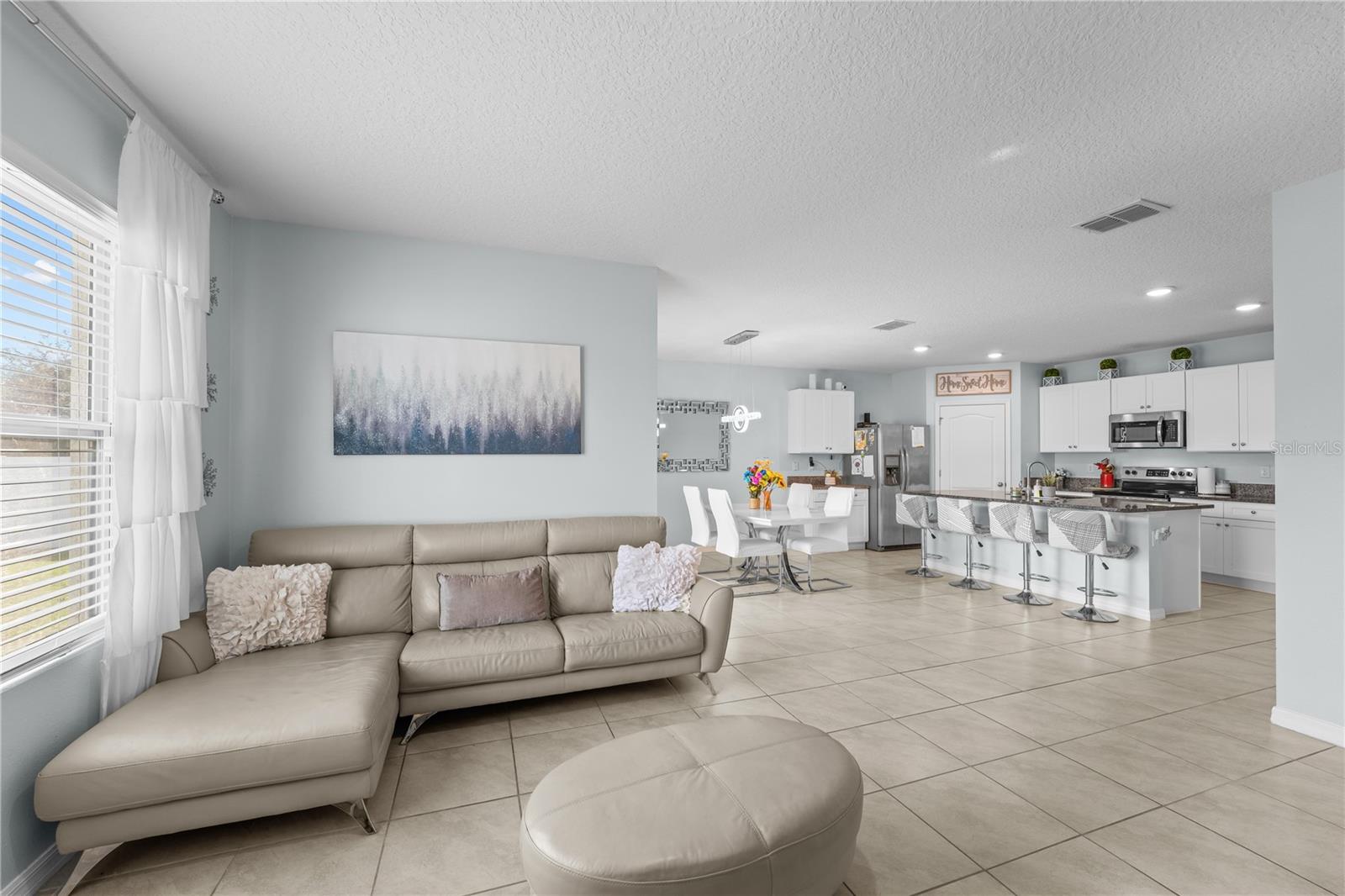 Image 18 of 46 For 1833 Bluepoint Street