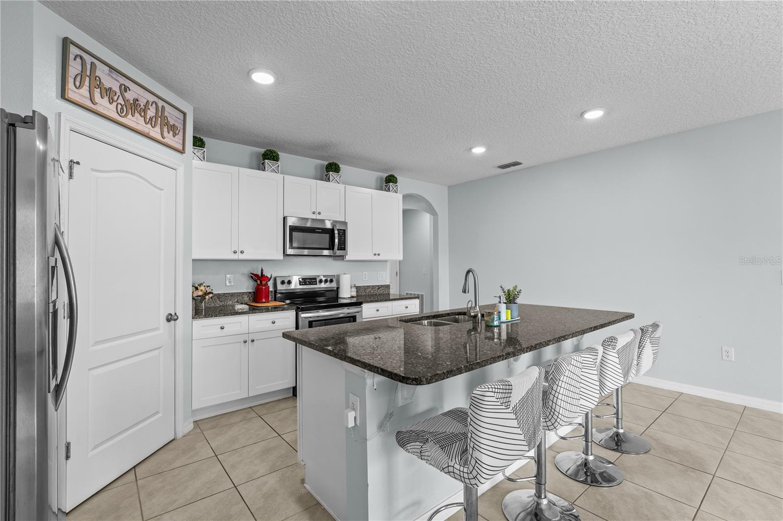 Image 23 of 46 For 1833 Bluepoint Street