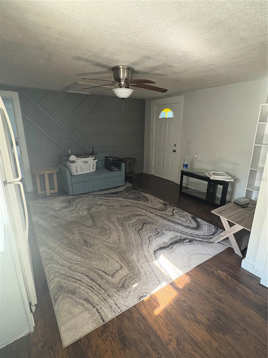 Image 3 of 6 For 3100 64th Avenue N 2
