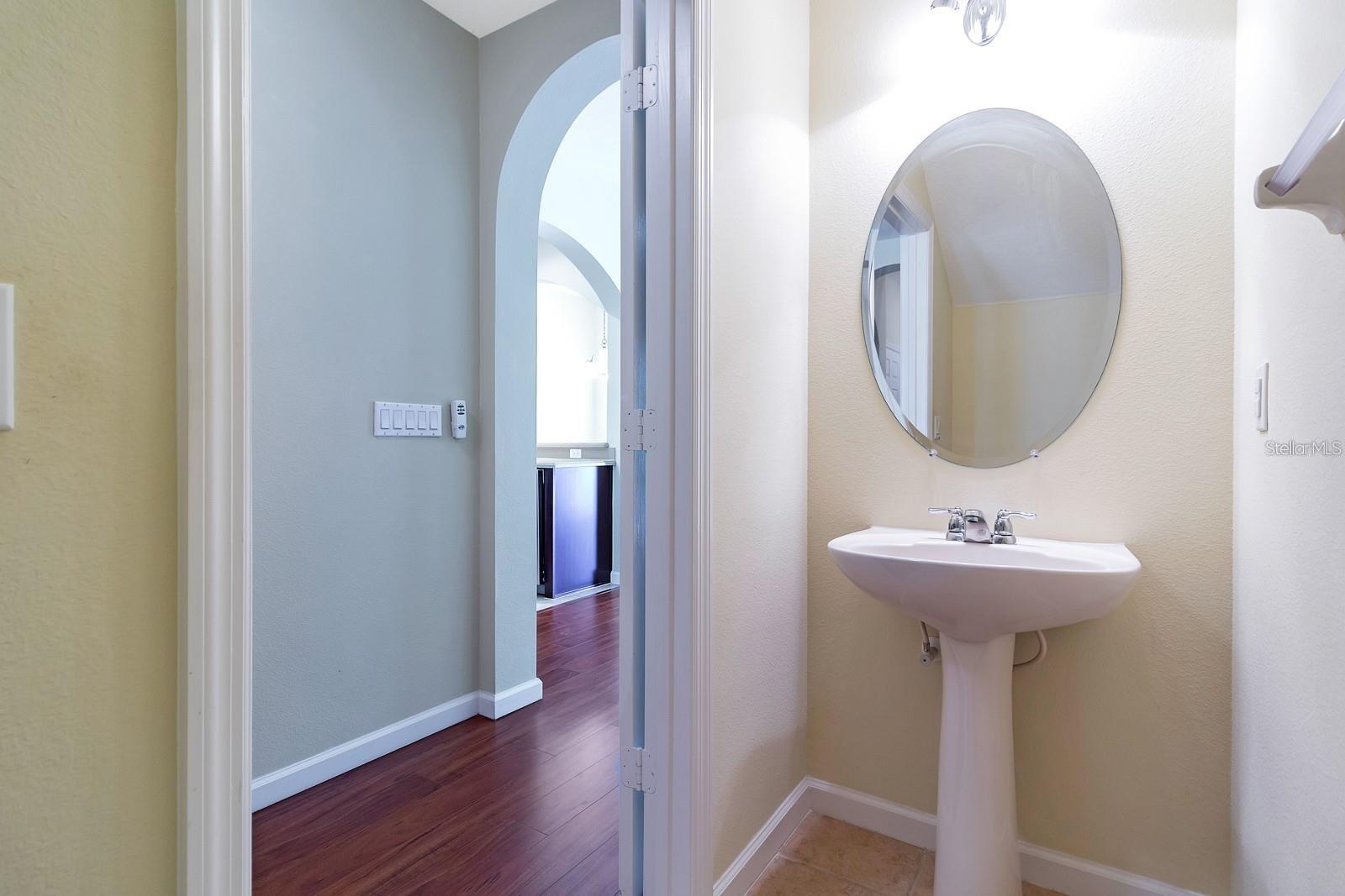 Image 4 of 22 For 10242 Park Commons Drive