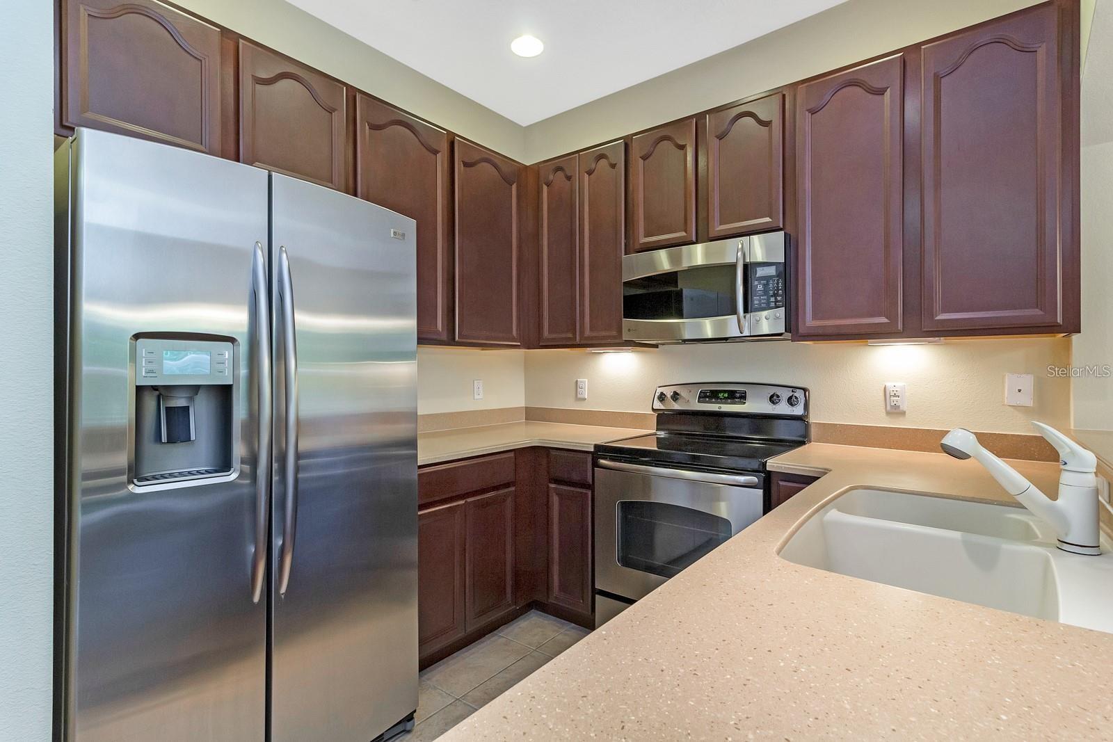 Image 7 of 22 For 10242 Park Commons Drive