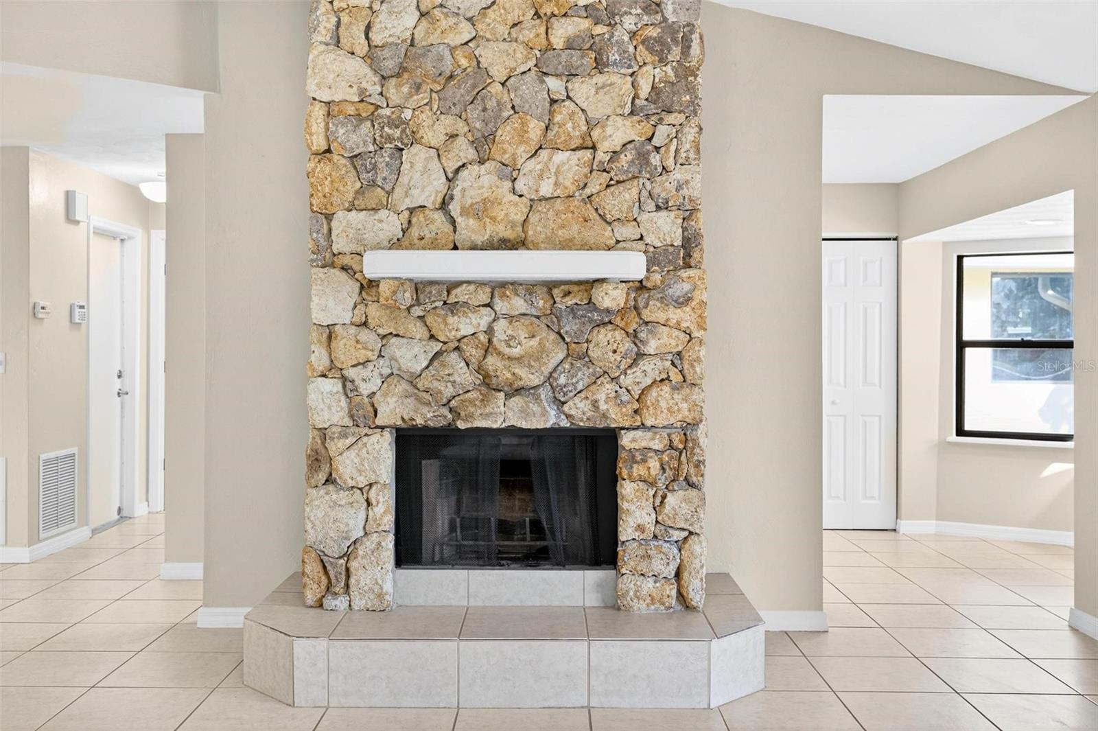 Image 15 of 85 For 806 Black Duck Drive