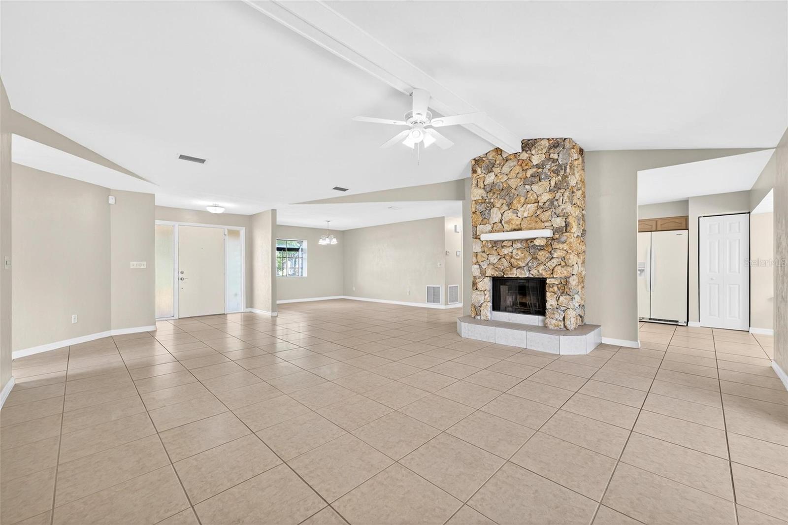 Image 18 of 85 For 806 Black Duck Drive