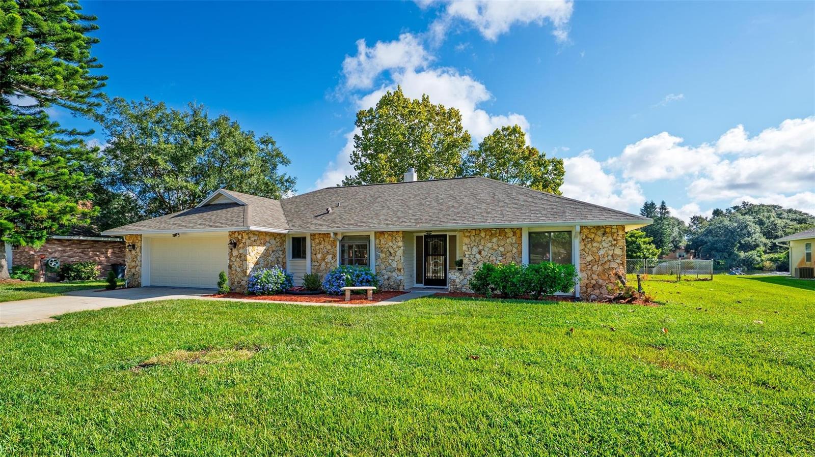 Image 4 of 85 For 806 Black Duck Drive