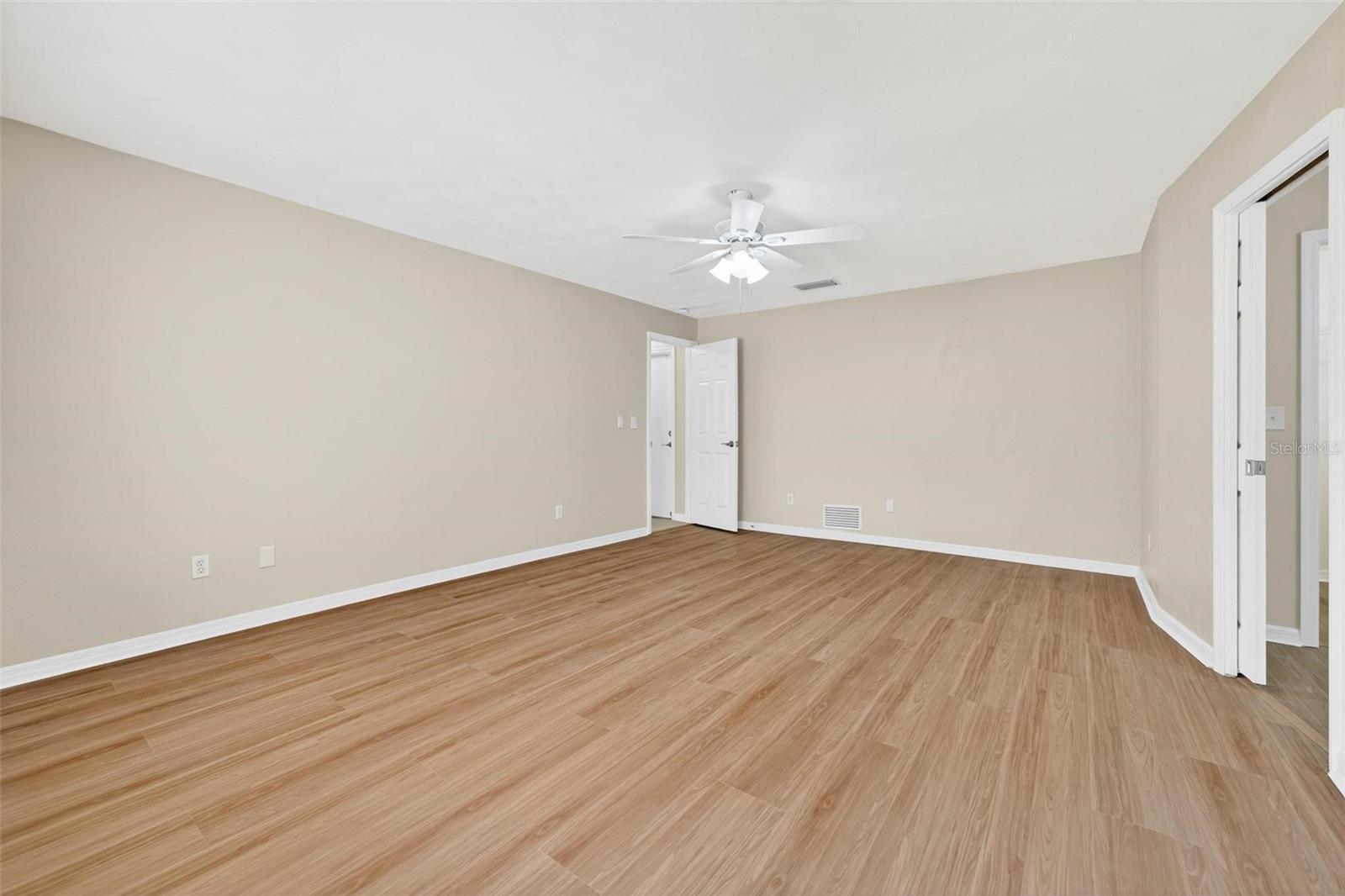 Image 43 of 85 For 806 Black Duck Drive