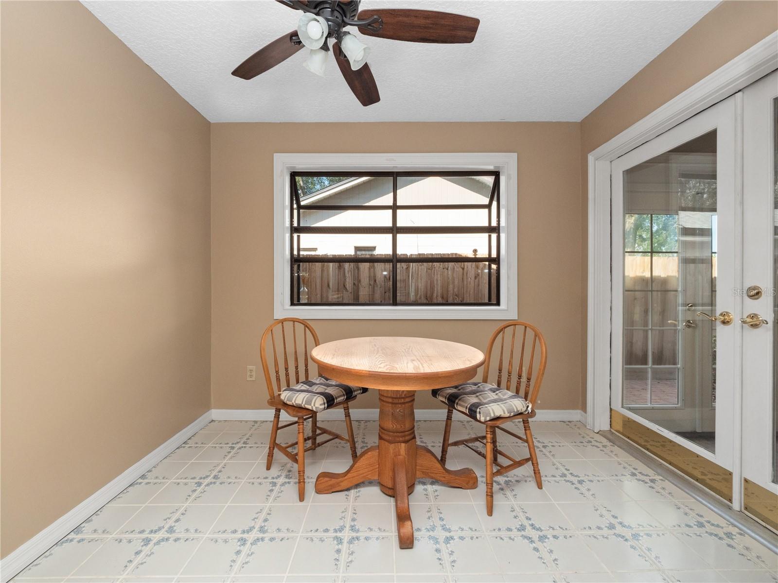 Image 16 of 31 For 7736 Compass Drive