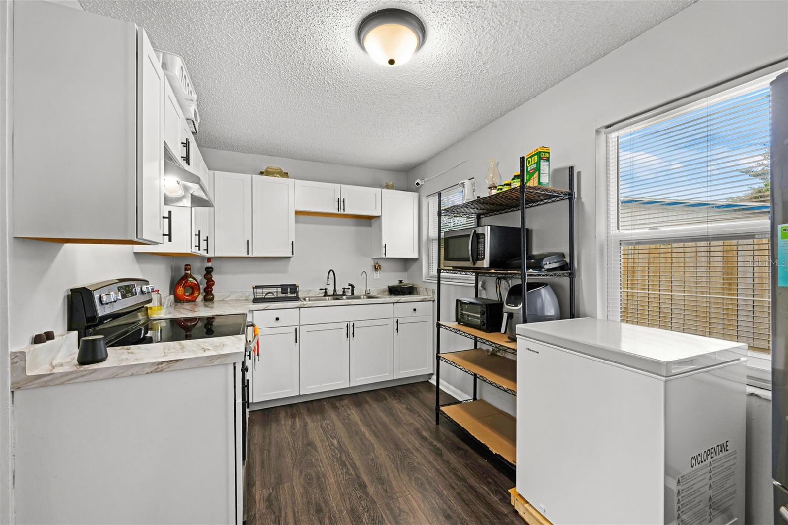 Image 11 of 49 For 4465 Gray Avenue
