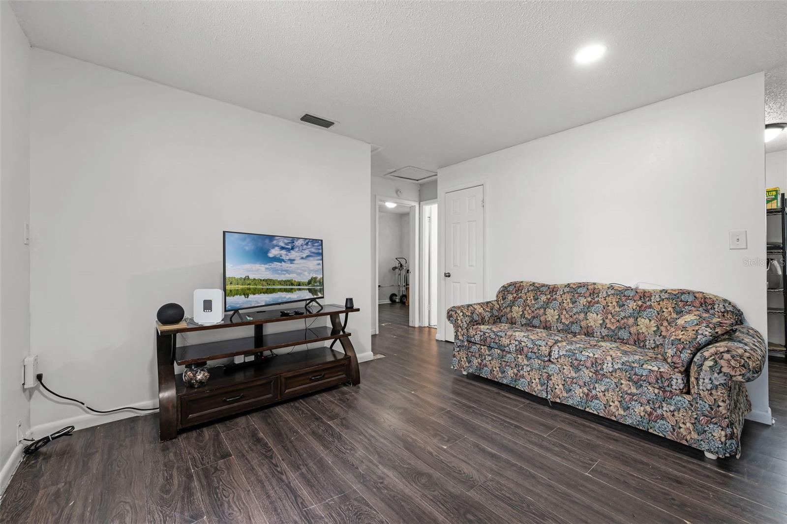 Image 6 of 49 For 4465 Gray Avenue