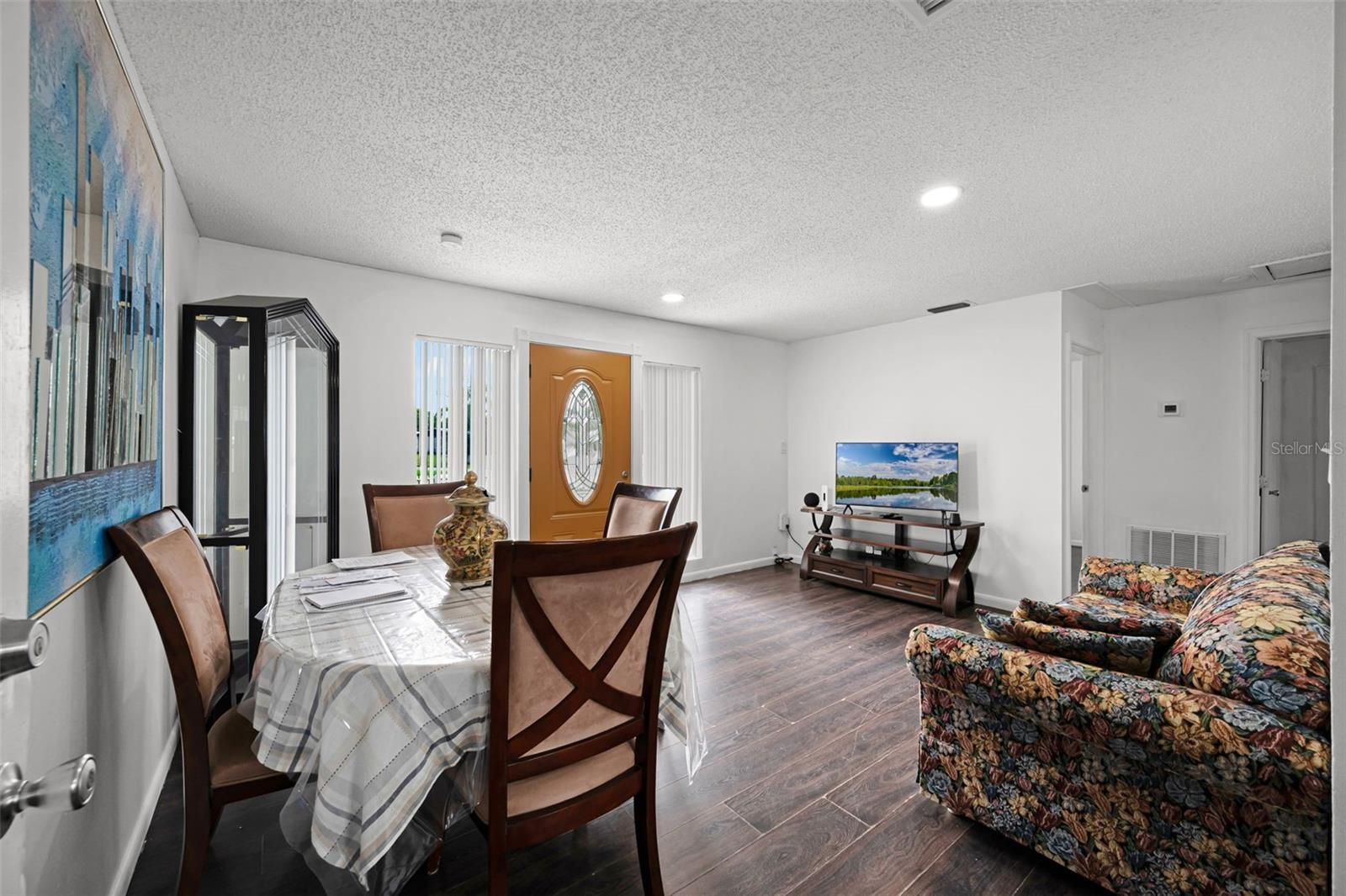 Image 8 of 49 For 4465 Gray Avenue