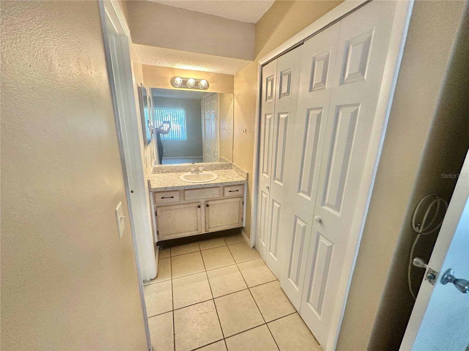 Image 10 of 13 For 2550 Park Avenue A