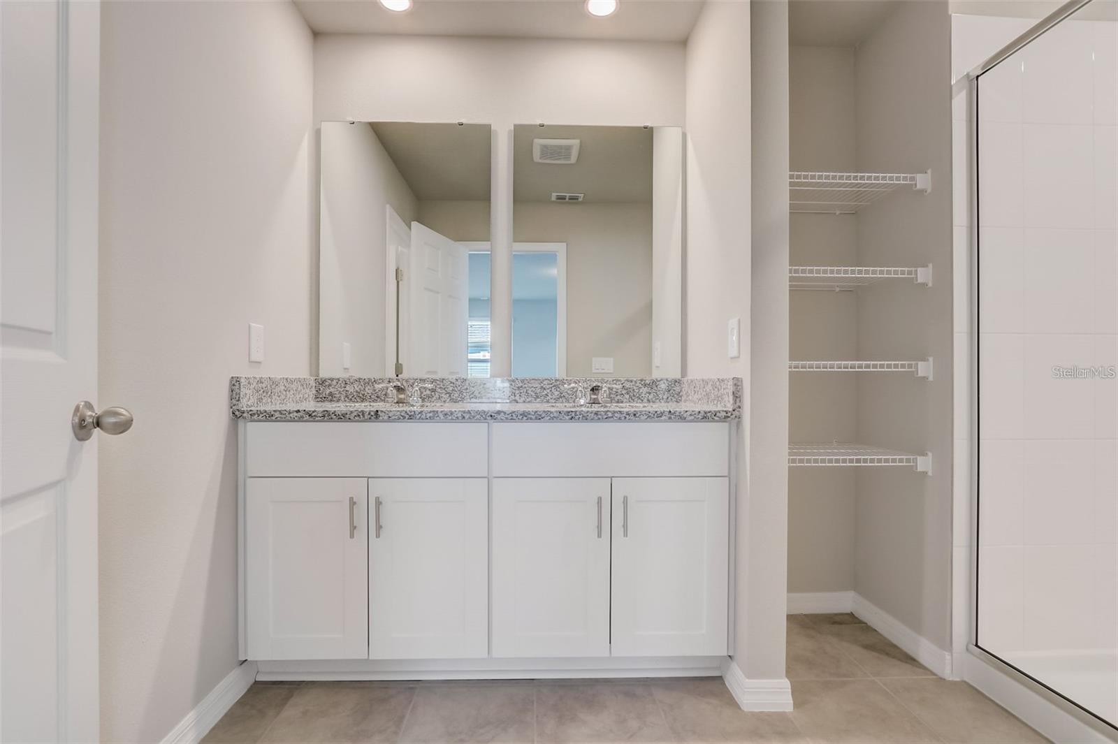 Image 23 of 24 For 501 Legacy Loop