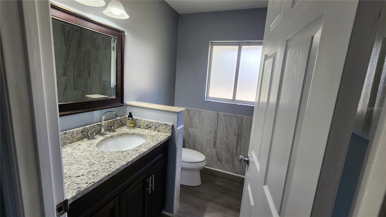 Image 13 of 19 For 300 Sun Oaks Court