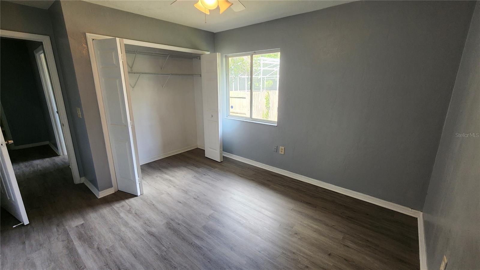 Image 16 of 19 For 300 Sun Oaks Court