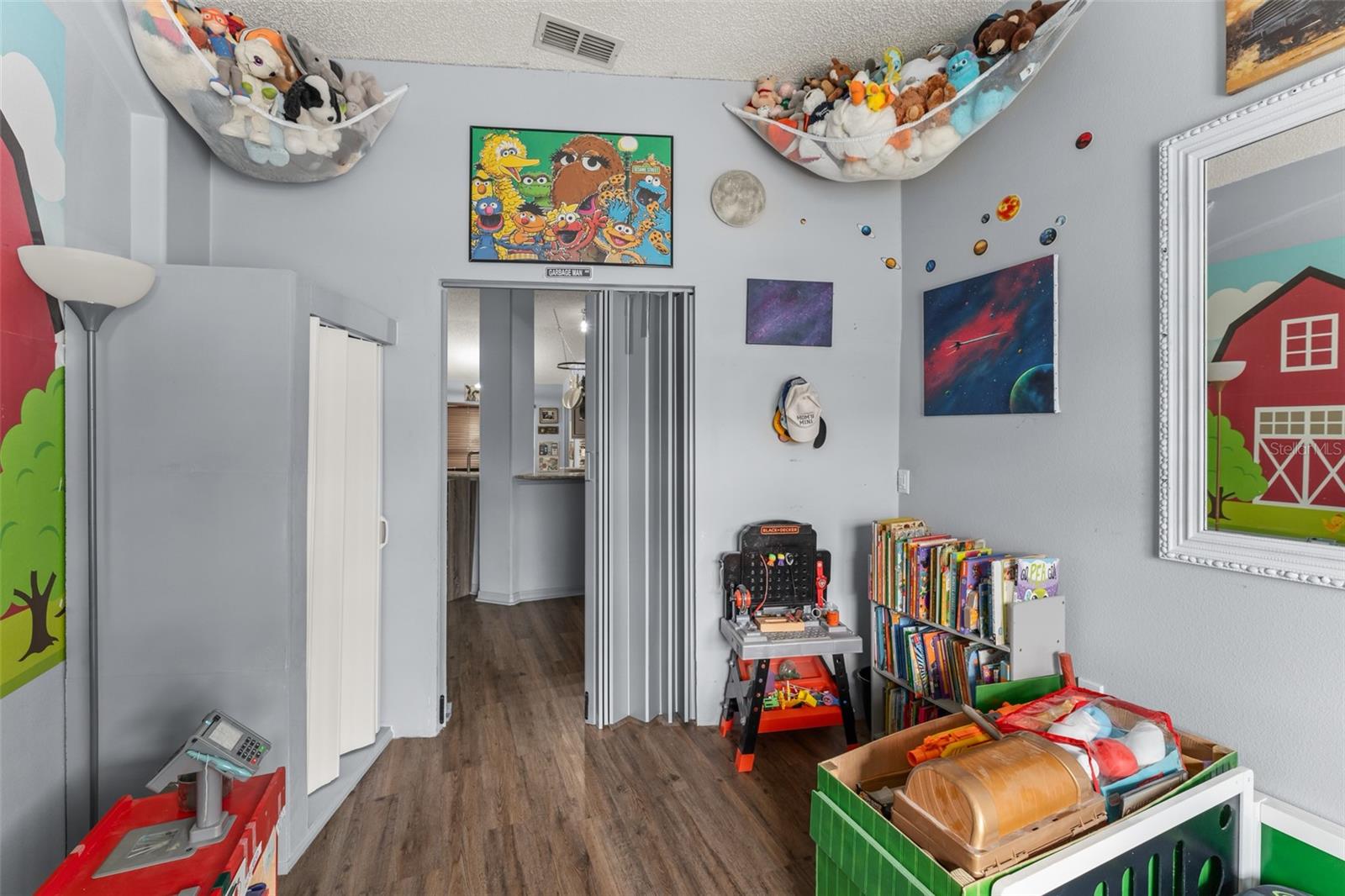 Image 20 of 44 For 25424 Divot Drive