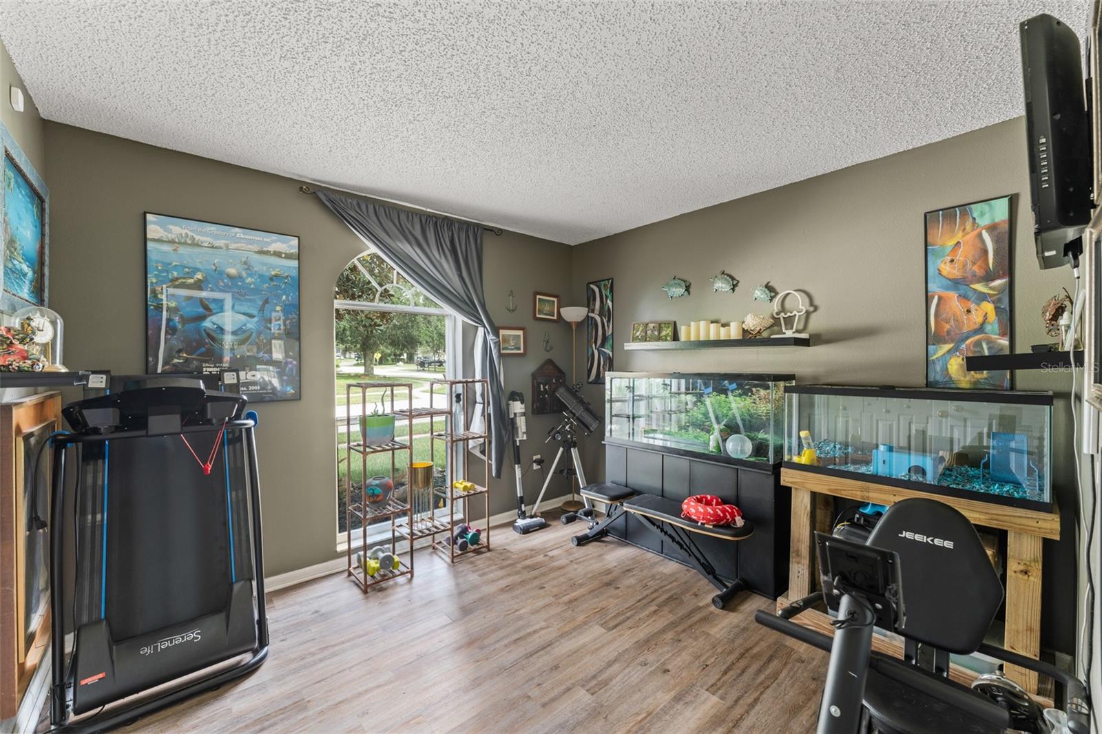 Image 23 of 44 For 25424 Divot Drive