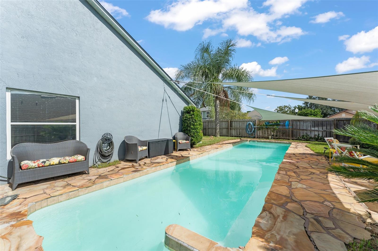 Image 38 of 44 For 25424 Divot Drive