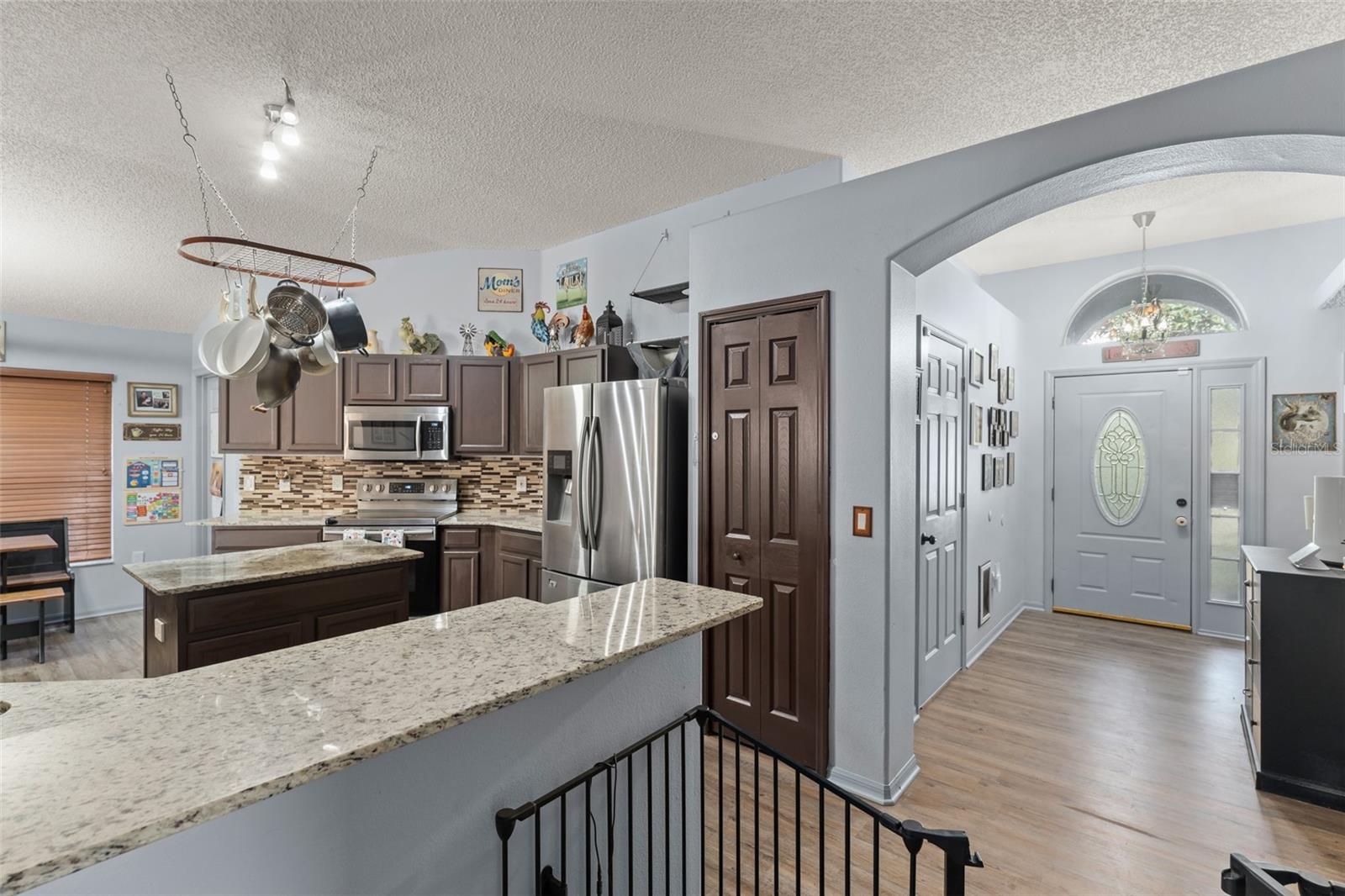 Image 8 of 44 For 25424 Divot Drive