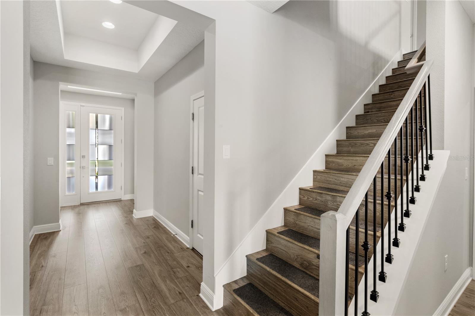Image 16 of 42 For 4417 Lions Gate Avenue
