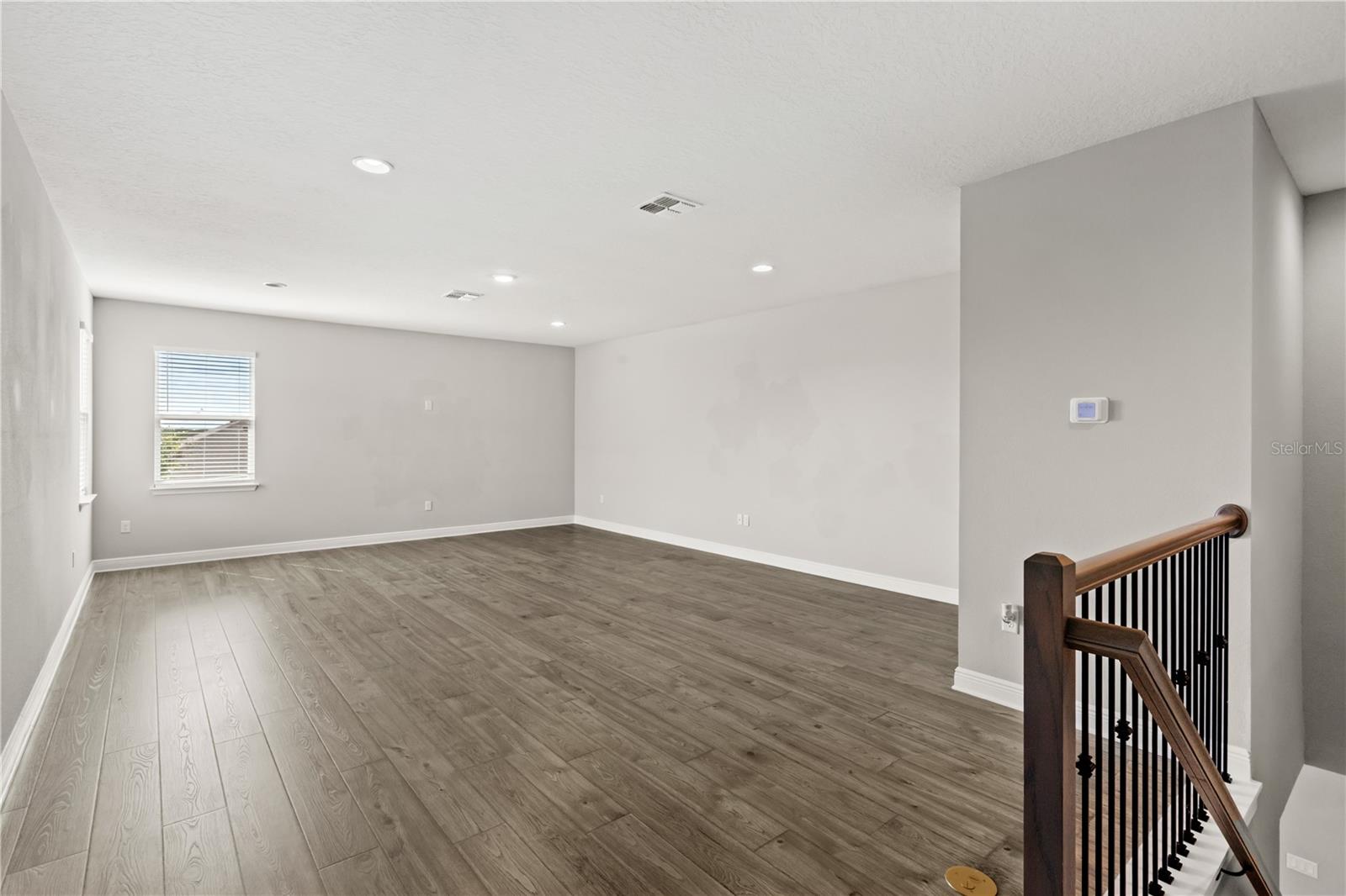 Image 17 of 42 For 4417 Lions Gate Avenue