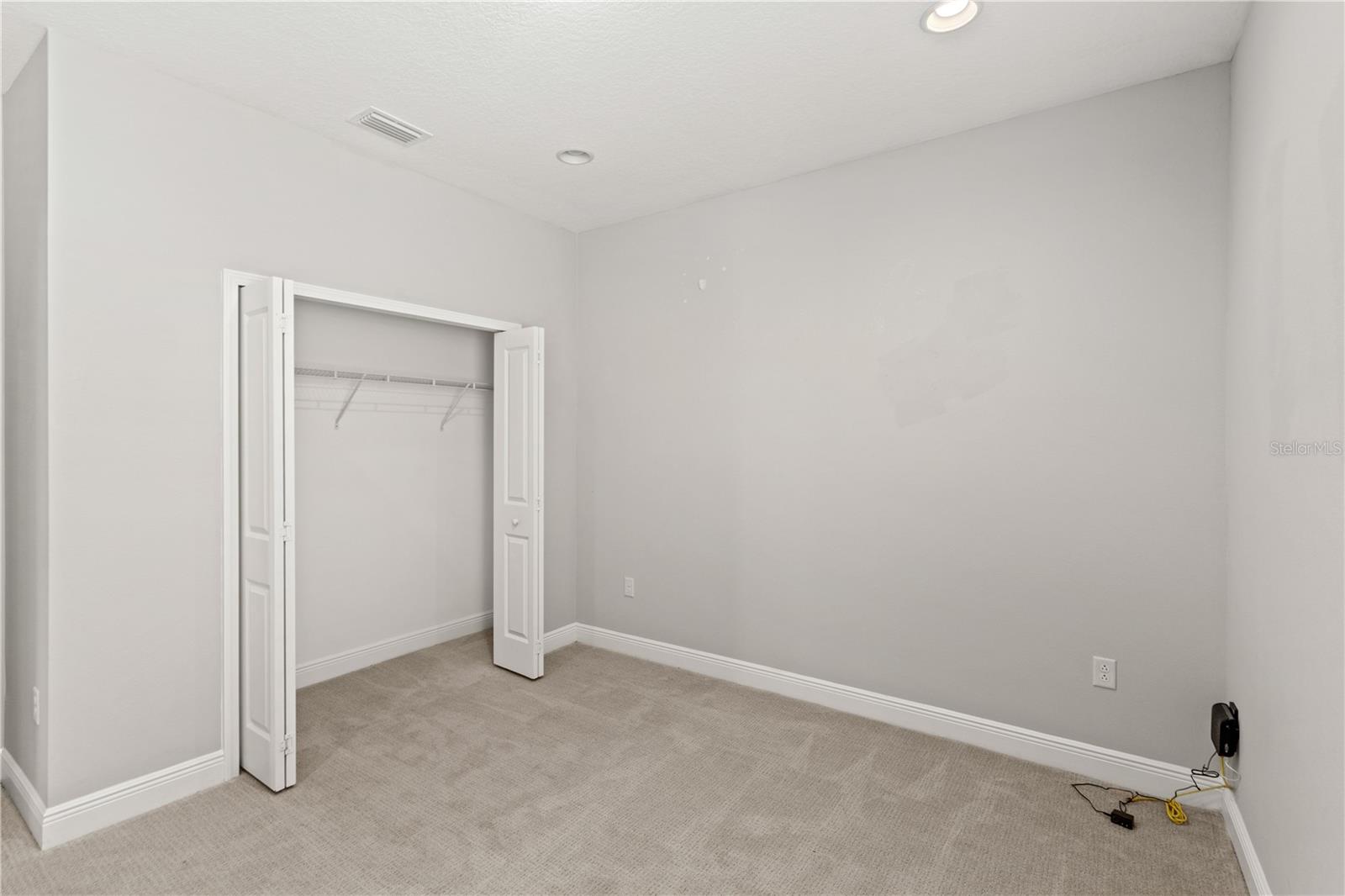 Image 24 of 42 For 4417 Lions Gate Avenue