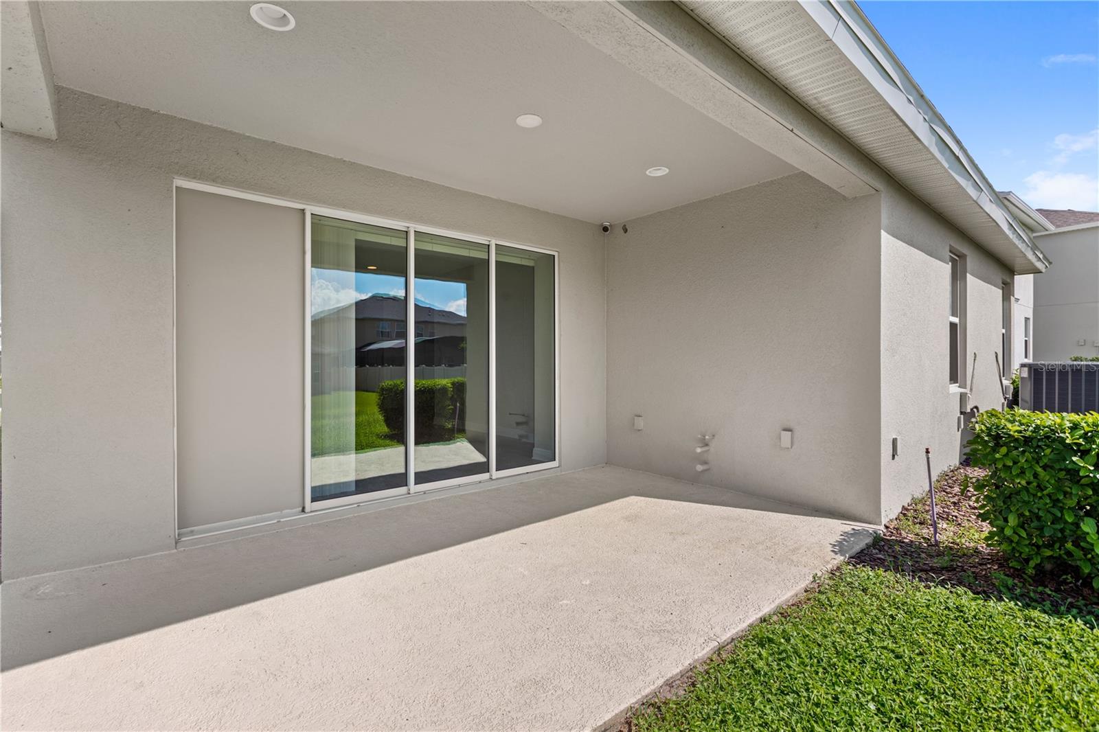 Image 35 of 42 For 4417 Lions Gate Avenue