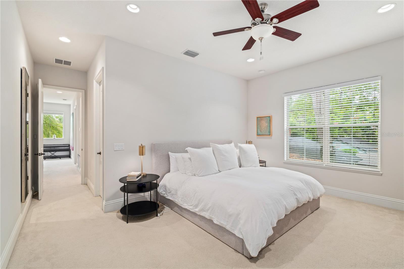 Image 10 of 21 For 1732 Ridgewood Avenue S
