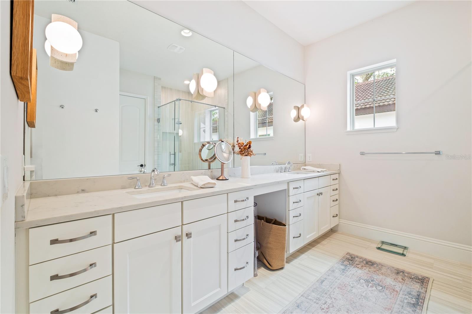 Image 12 of 21 For 1732 Ridgewood Avenue S
