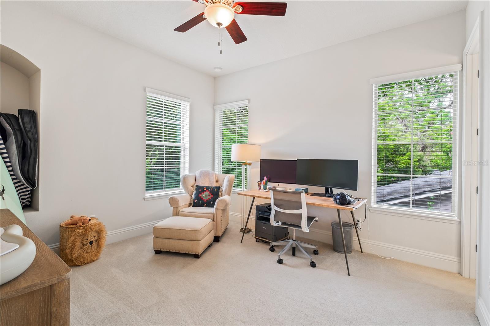 Image 16 of 21 For 1732 Ridgewood Avenue S