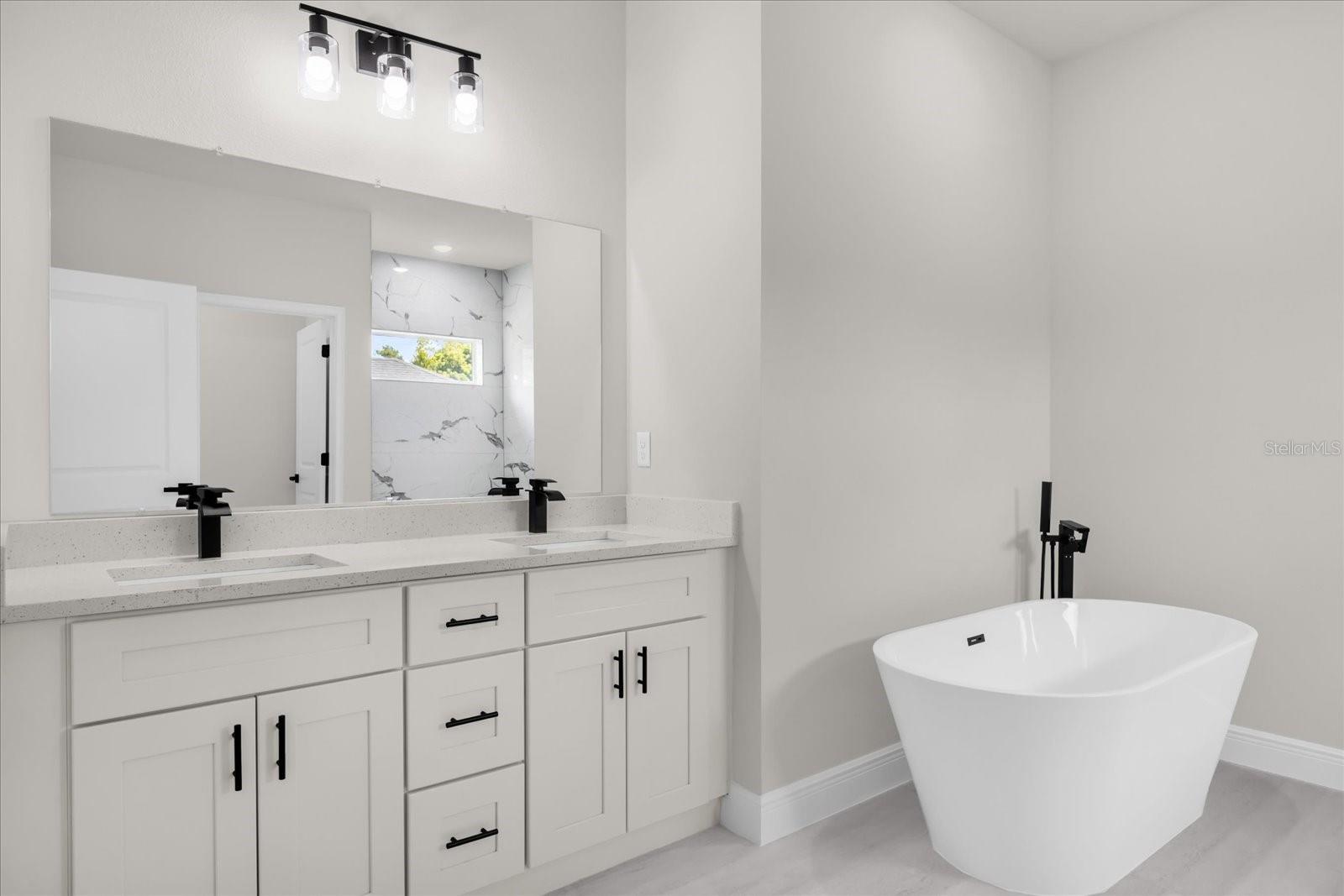 Image 25 of 34 For 15782 52 Avenue