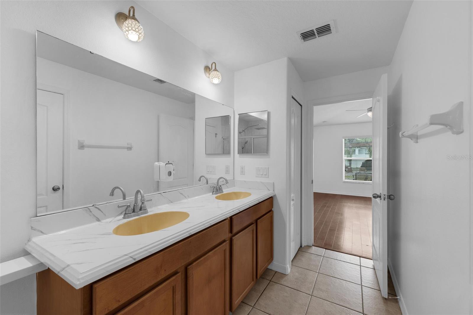 Image 17 of 43 For 5727 Rutherford Road