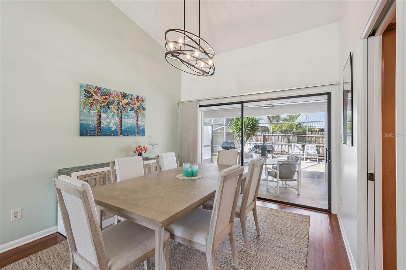 Image 11 of 46 For 501 Riverbend Boulevard