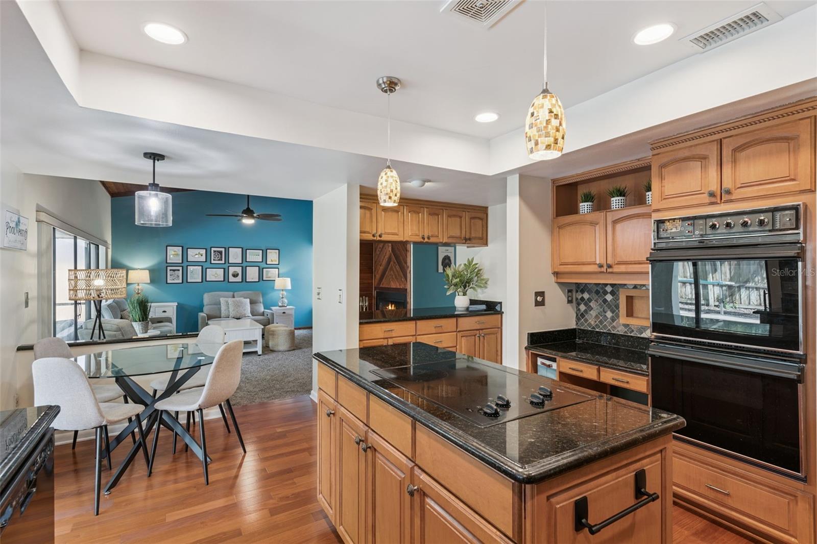 Image 14 of 46 For 501 Riverbend Boulevard
