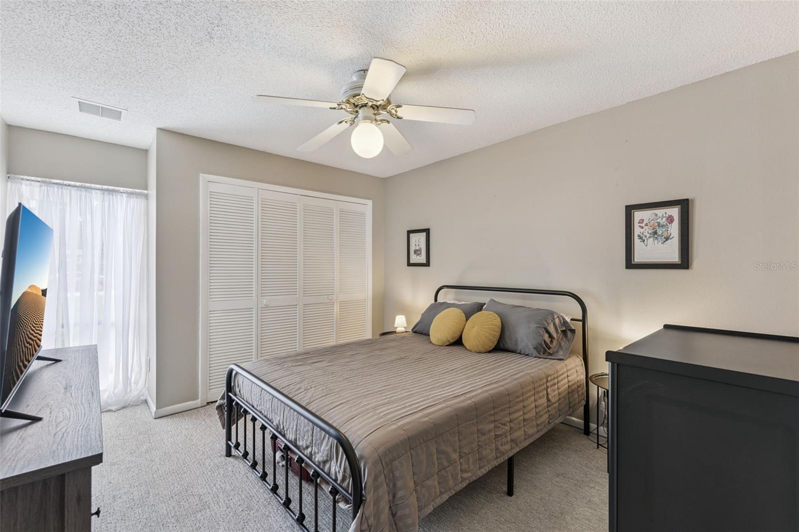 Image 27 of 46 For 501 Riverbend Boulevard