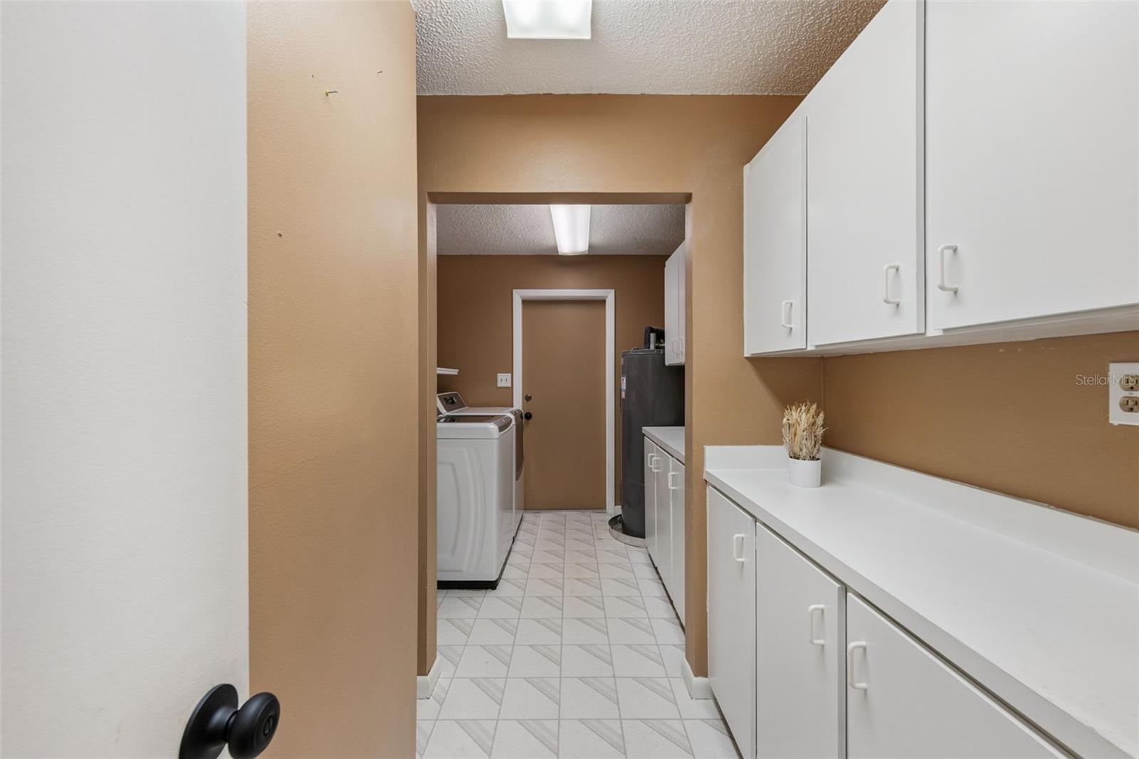 Image 33 of 46 For 501 Riverbend Boulevard