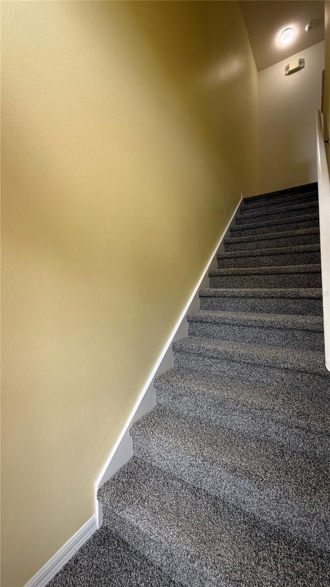 Image 13 of 25 For 112 Monroe Circle