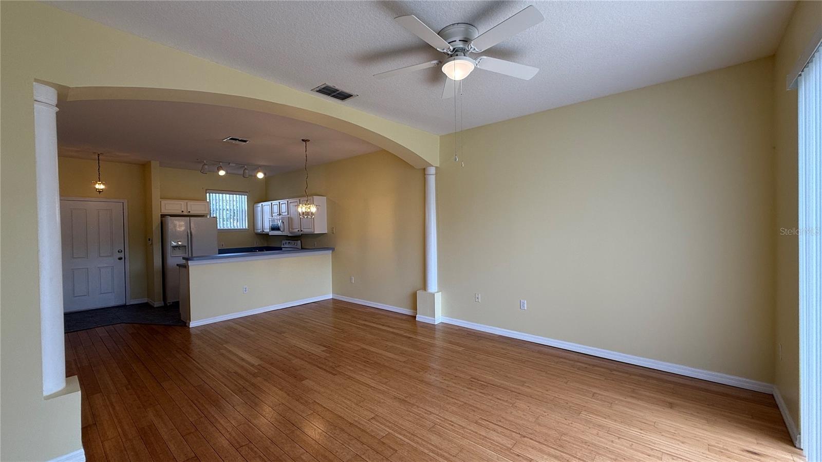 Image 7 of 25 For 112 Monroe Circle