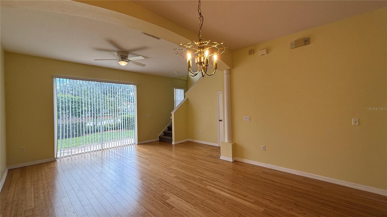 Image 9 of 25 For 112 Monroe Circle