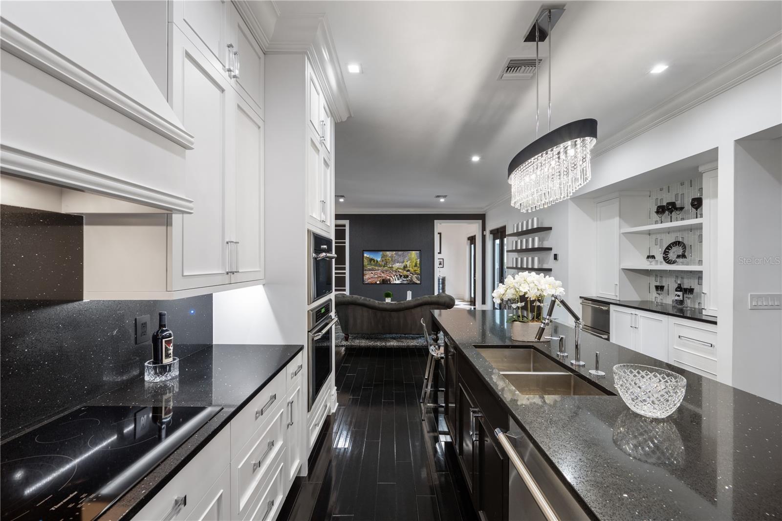 Image 11 of 57 For 1581 Forest Avenue