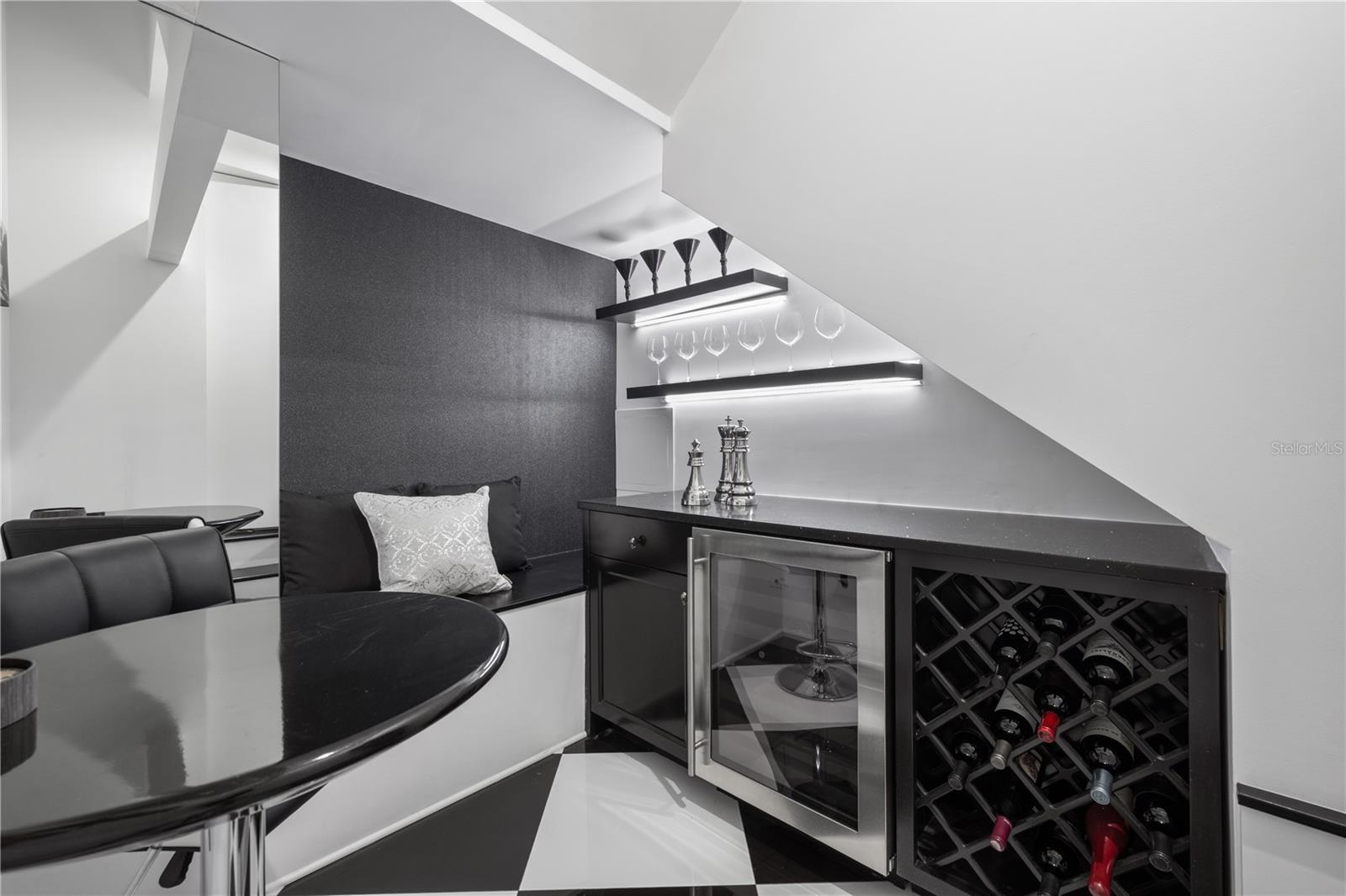 Image 30 of 57 For 1581 Forest Avenue