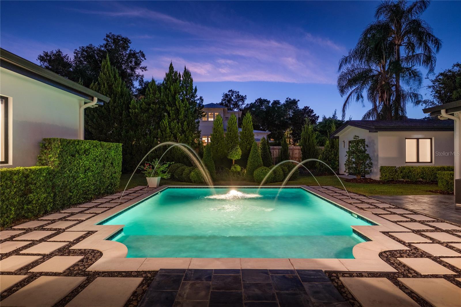 Image 35 of 57 For 1581 Forest Avenue