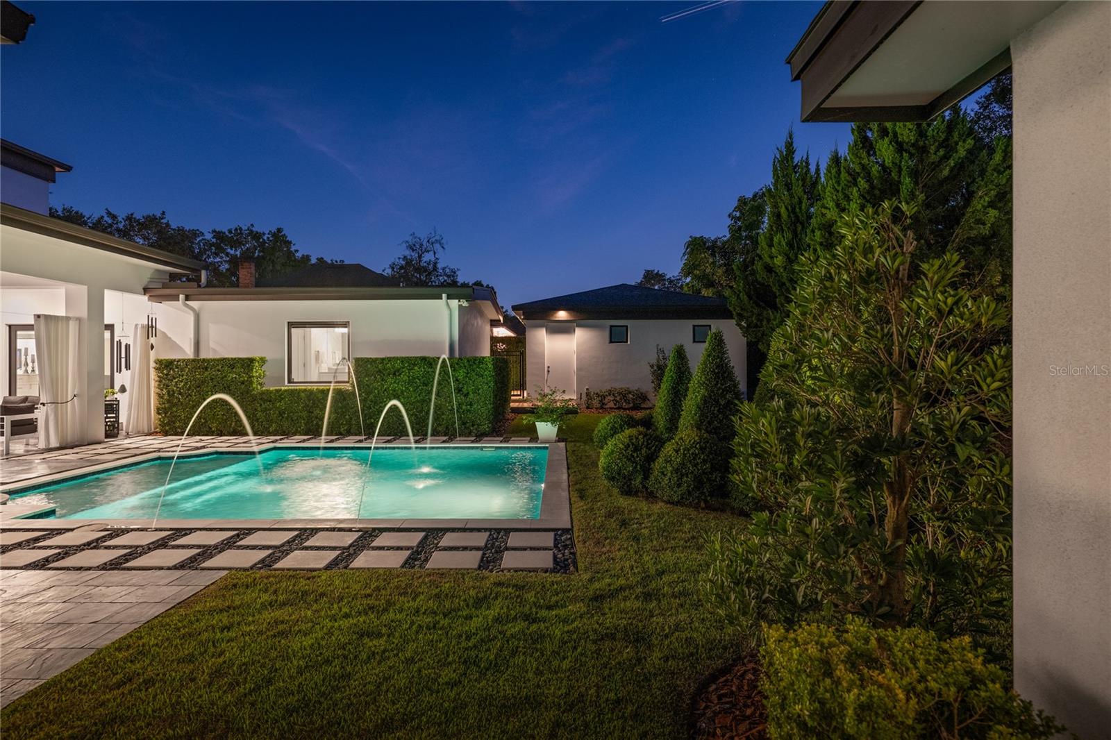 Image 41 of 57 For 1581 Forest Avenue