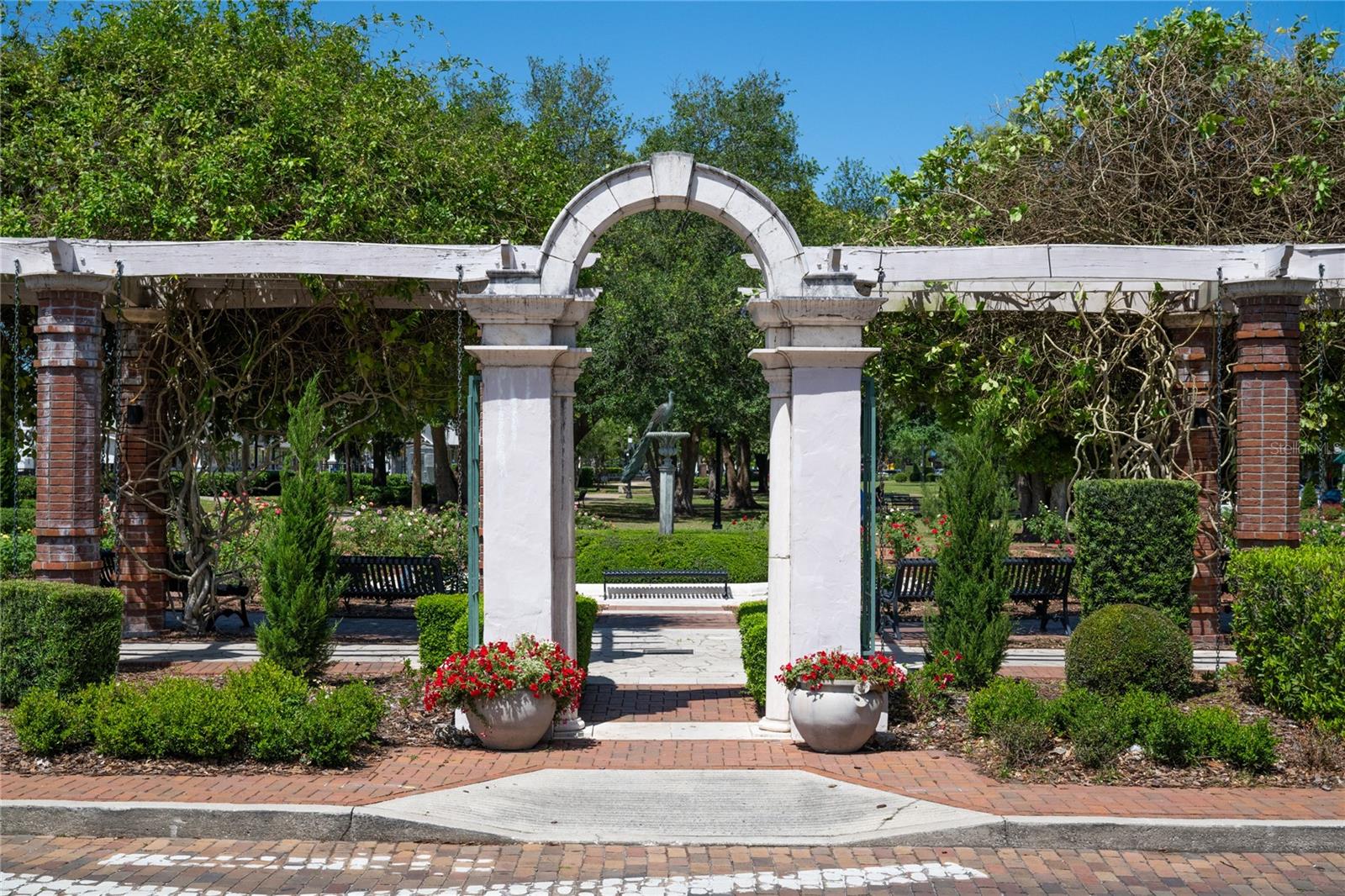 Image 56 of 57 For 1581 Forest Avenue