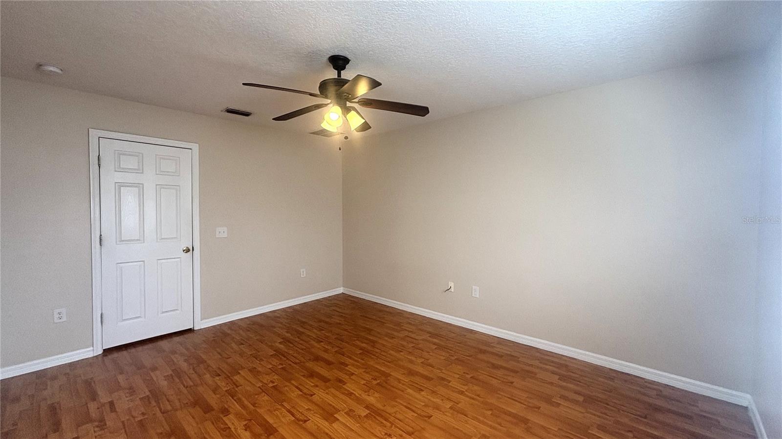 Image 14 of 32 For 2487 Hassonite Street