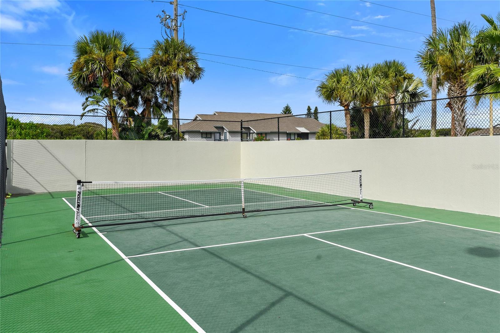 Image 37 of 39 For 4493 Atlantic Avenue 806