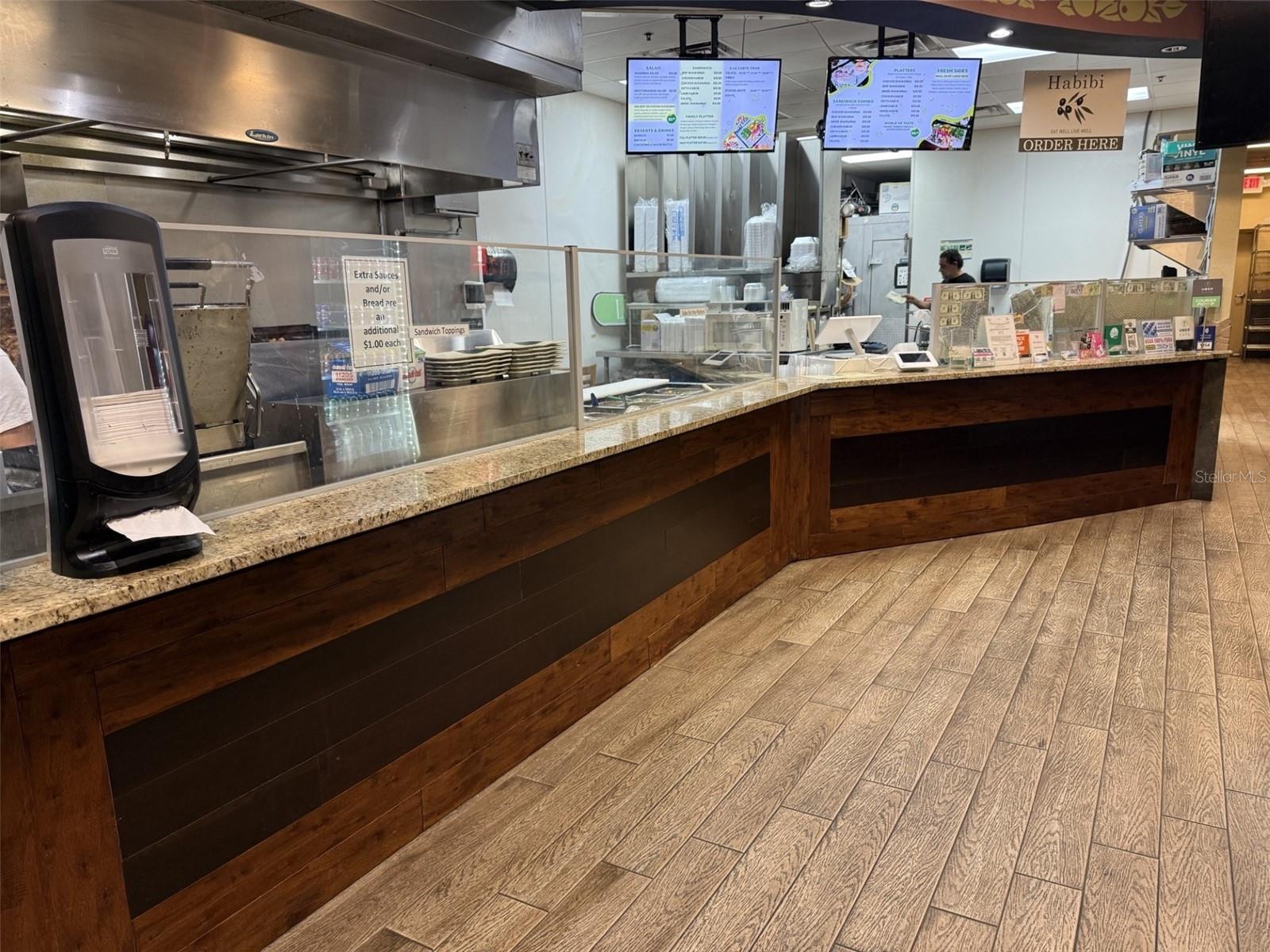 Image 4 of 18 For 6651 Semoran Boulevard