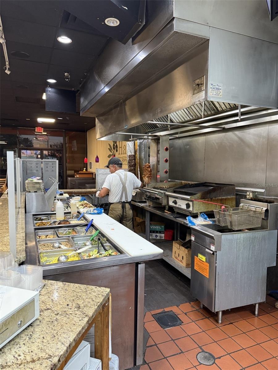 Image 8 of 18 For 6651 Semoran Boulevard