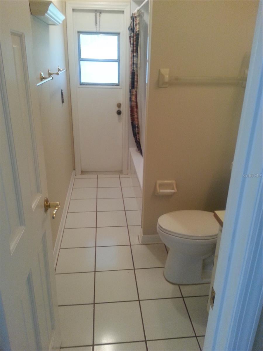 Image 20 of 25 For 9149 Palm Tree Drive