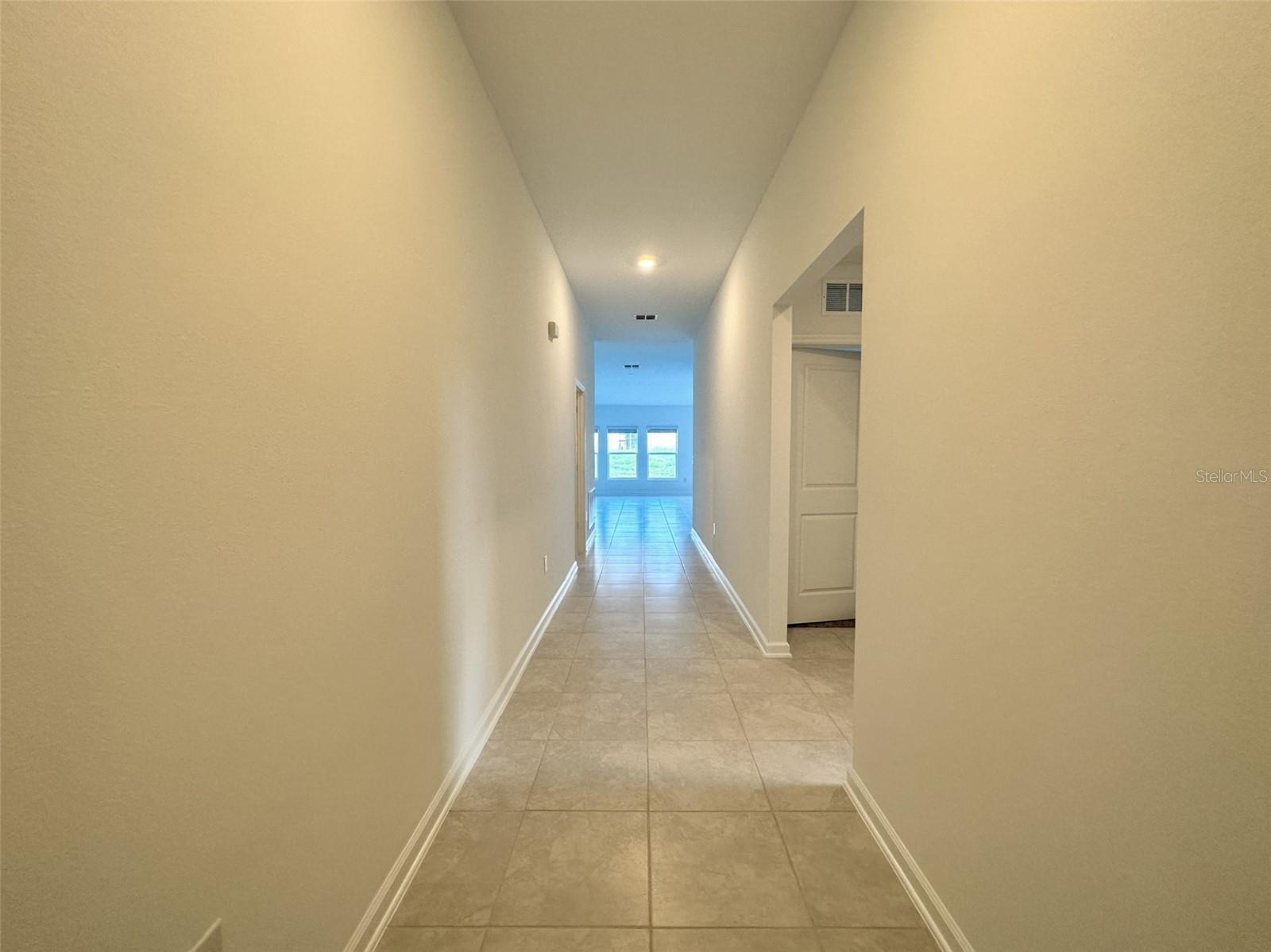 Image 4 of 22 For 1529 Cumberland Avenue