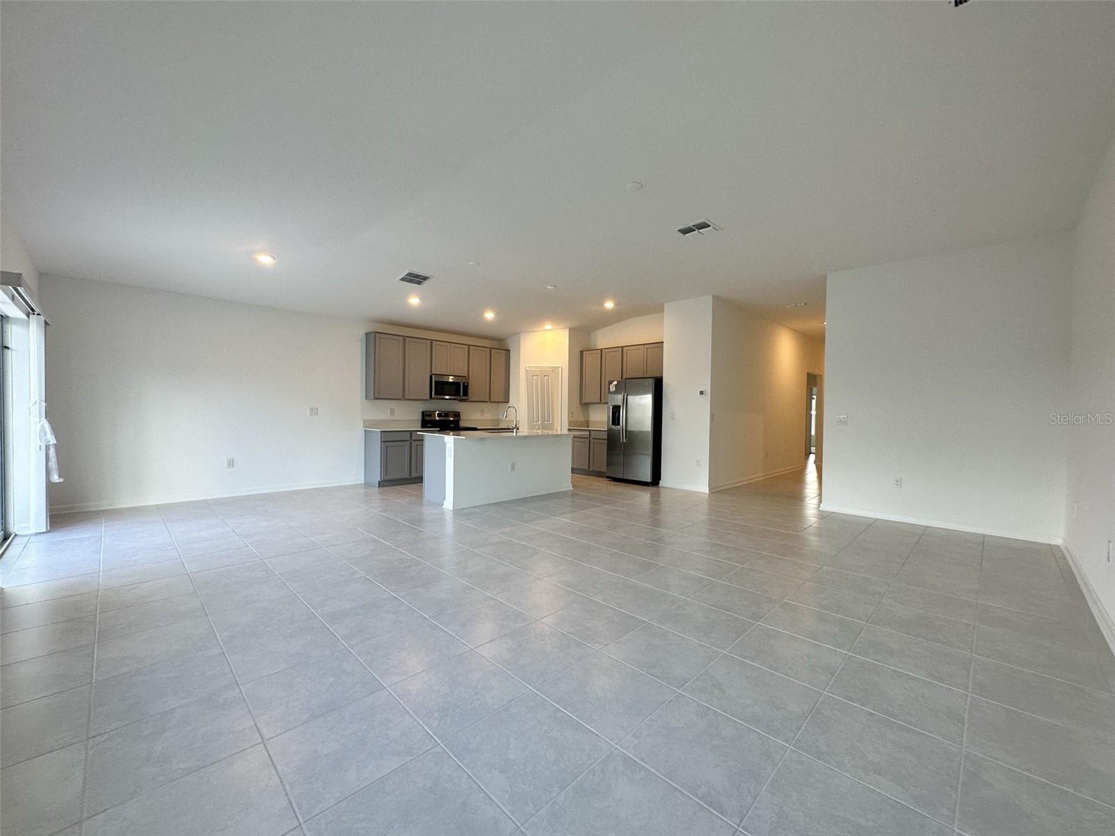 Image 5 of 22 For 1529 Cumberland Avenue