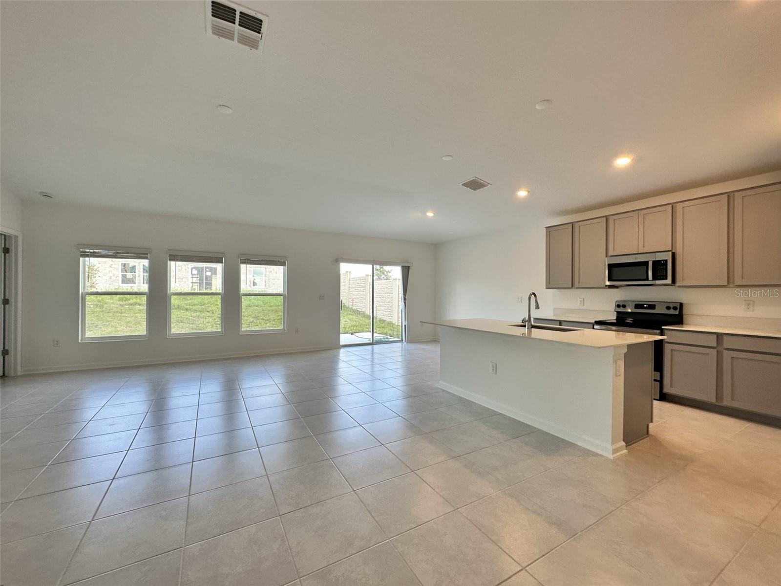 Image 6 of 22 For 1529 Cumberland Avenue